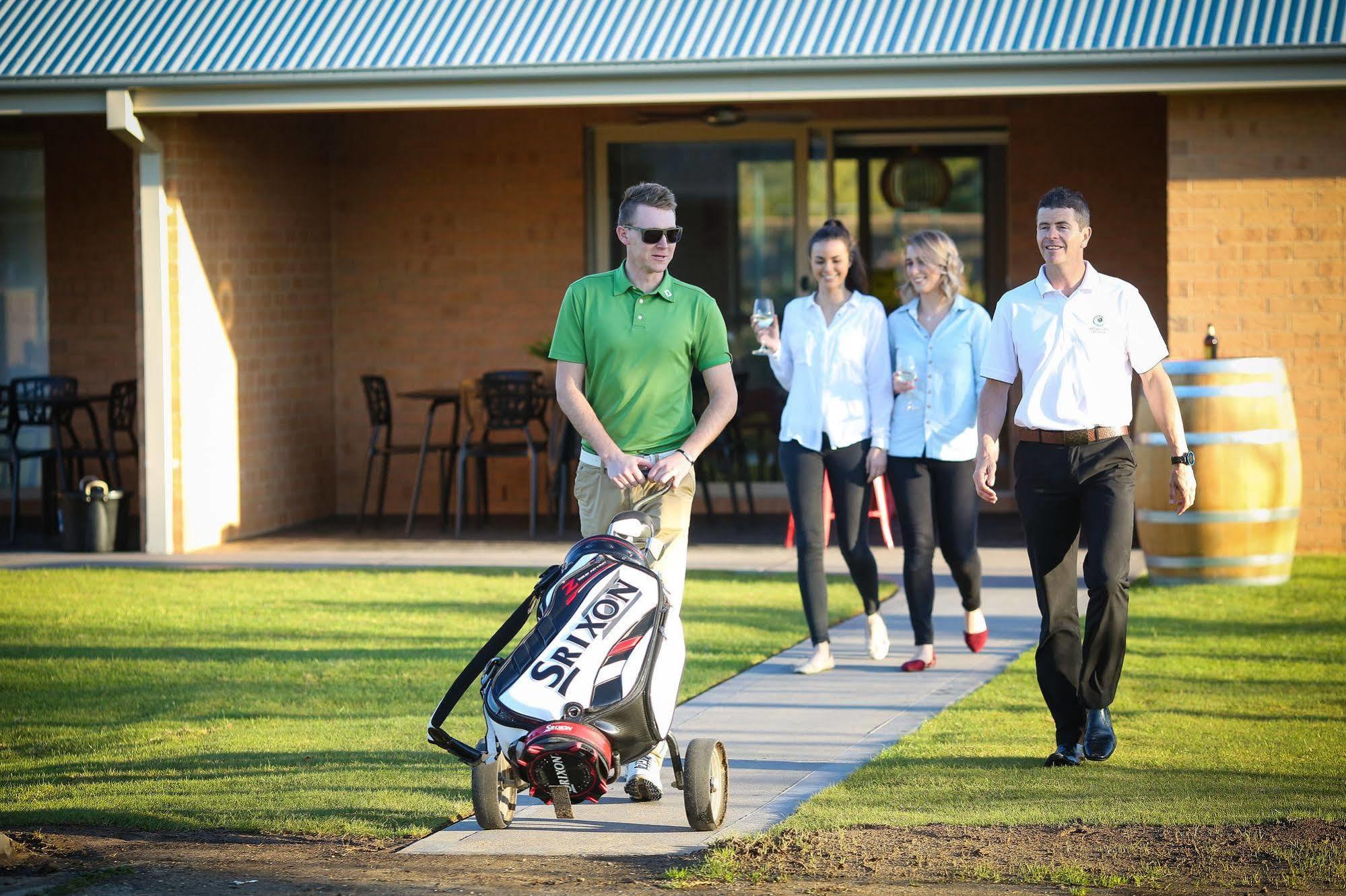 Howlong Golf Resort Exterior photo